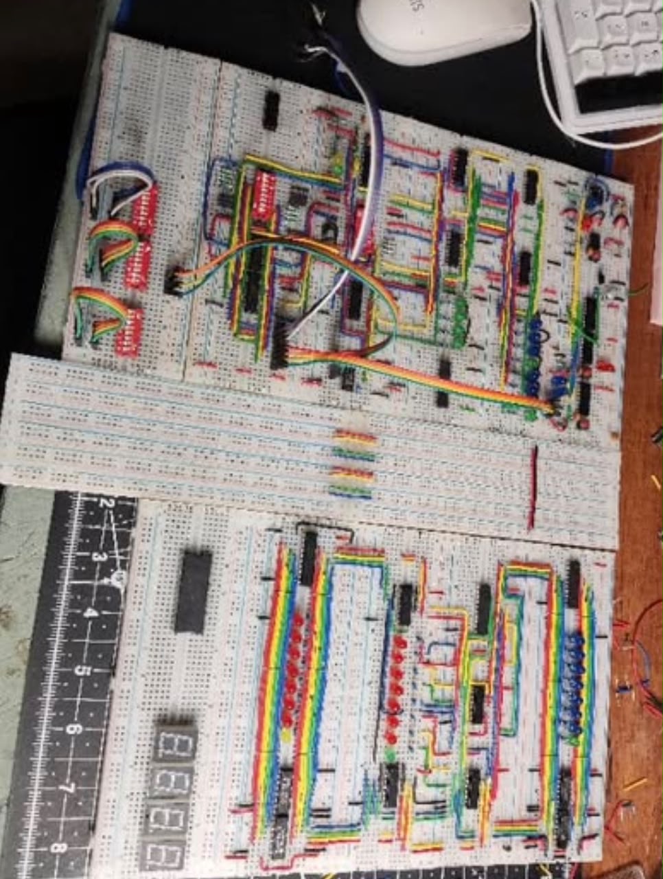 4-bit breadboard CPU